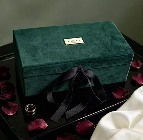 Gucci beauty green velvet - beauty,