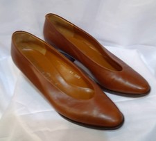 RUSSELL &BROMLEY LADIES BROWN