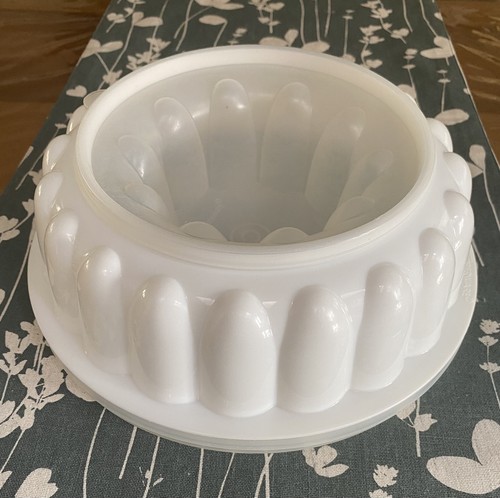 Vintage tupperware jelly - vintage,