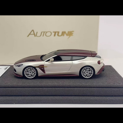 Autotune aston martin - 1:64,