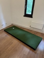 Golf Putting Mat. Small Green. Real Hole