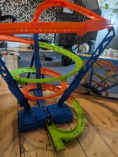Hot Wheels Action Spiral Speed