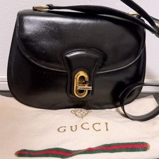GUCCI Solid Shoulder Bag