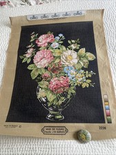 DMC Tapestry Canvas Vase de
