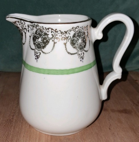 Vintage white green - white,,