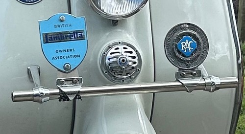Badge bar brackets - badge,