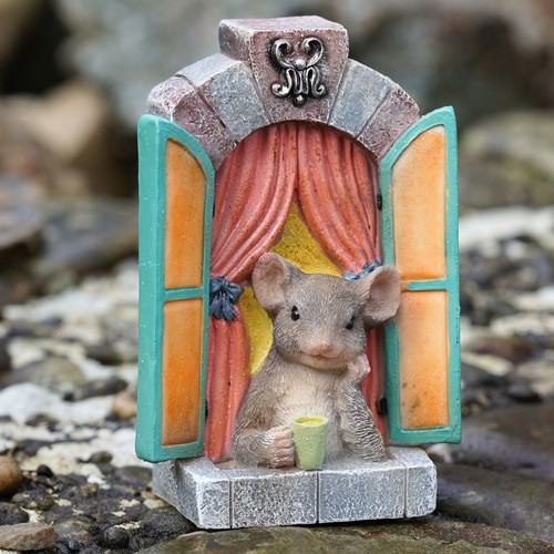 Mouse window resin statue - mouse,