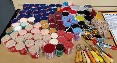 Lot 100 readicut - 100, wool