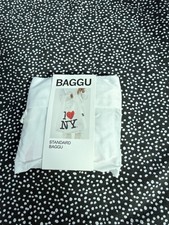 Urban Outfitters Baggu I Love