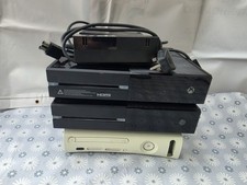1 x Xbox360 & 2 x Xbox One -