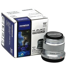 Olympus 45mm f/1.8 (silver)