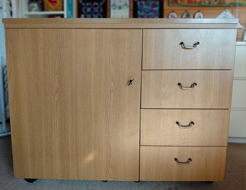Horn sewing machine cabinet - horn,
