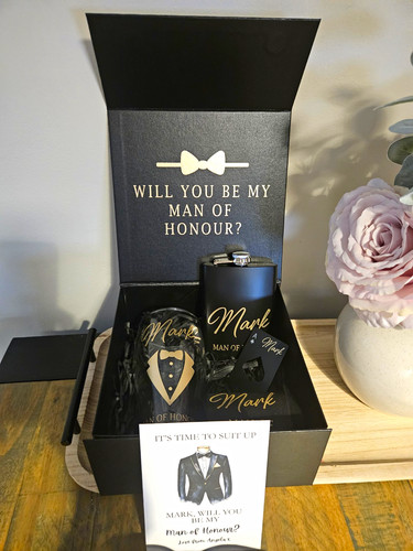 Man honour proposal box - proposal,