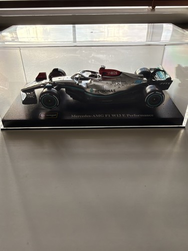 Bburago mercedes amg w13 - mercedes, e