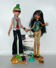 Monster High Deuce Gorgon & Cleo de Nile Signature Dolls with Elastic Hip Joints