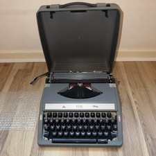 70's WHSmith Grey Fox Portable