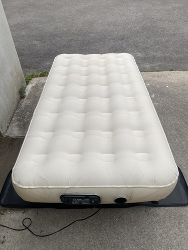 Bed single self inflating - bed, self-inflating