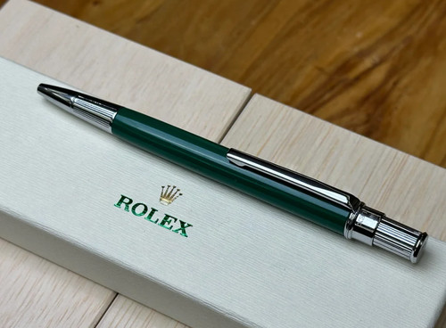 Luxury green submariner - luxury,