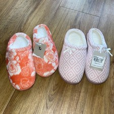 Ladies Slippers Tu Size 5/6