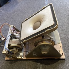Rotating speaker guitar