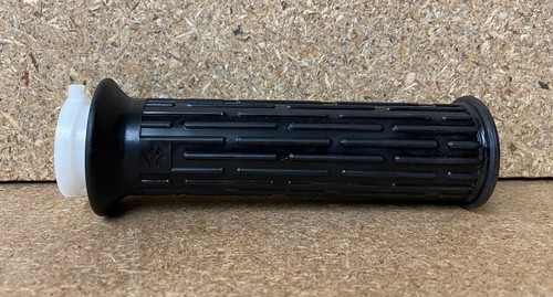 Nos oem throttle grip suzuki - nos,