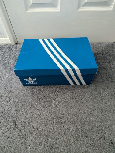 Empty adidas - adidas, campus