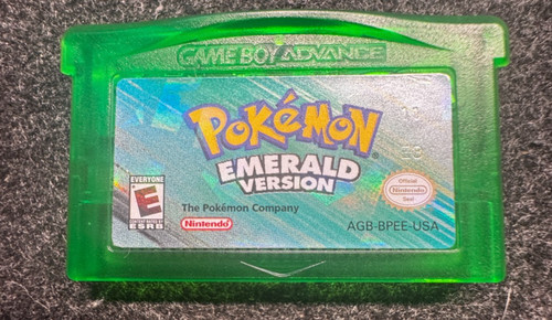 Pokemon emerald version - emerald,