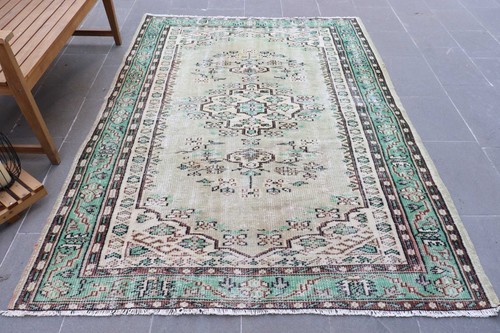 6x7 large vintage - 5,6x7,7, ft