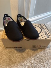 Canvas Pumps By Flossy Style Infants Size 7