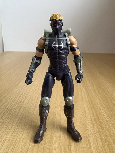2011 avengers ultimate hawkeye - 2011,