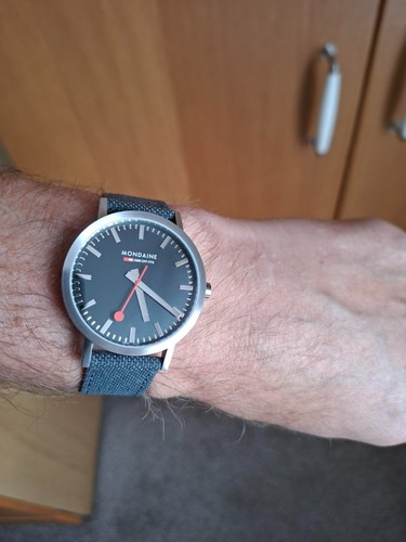 Mondaine swiss railway - ,