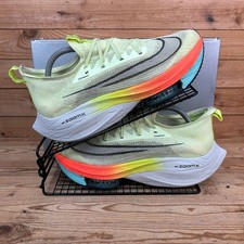 Nike Trainers Mens Size UK 9