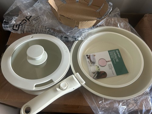 Pots and pans set non - set,