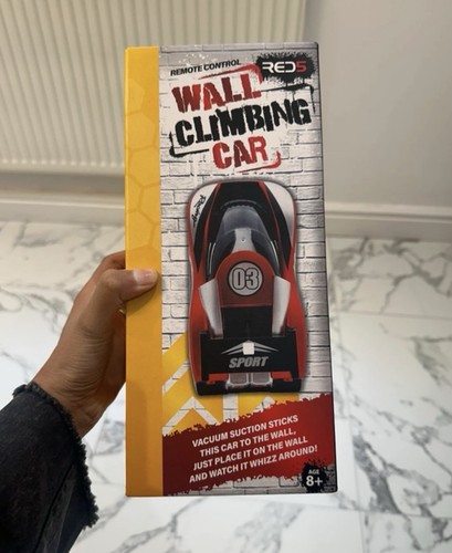 Red5 remote control wall - control,