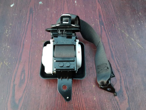 Honda civic seatbelt rear - civic,