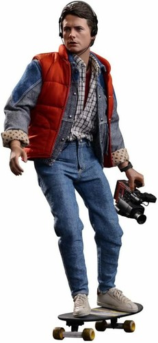Hot toys back - back, future