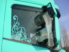 Mercedes Benz Sexy lady window