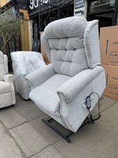 Woburn Large Triple Motor