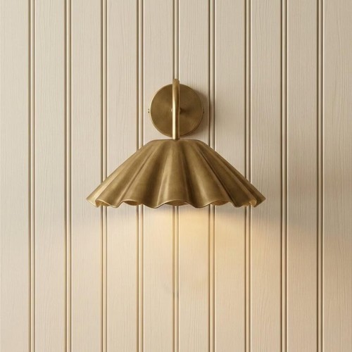 Scalloped brass wall sconce - brass,