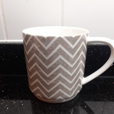 WAITROSE Grey ZigZag Patterned