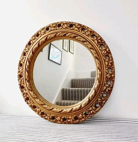 Stunning gold framed round - stunning,