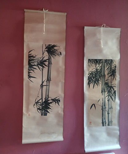 Pair east asian ink - east,