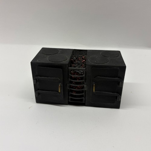 Scale dolls house - 1:12,