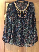 LADIES SIZE 20 TOP M&Co