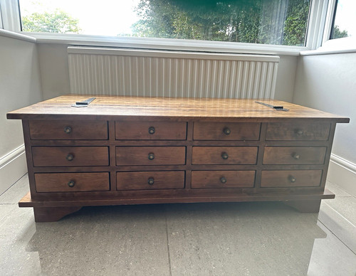 Laura ashley garrat - ashley,