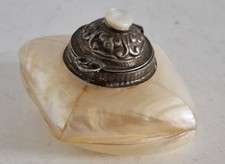 Mother of Pearl Trinket Snuff