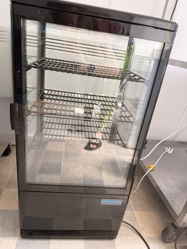 Polar g211 68l countertop - polar,