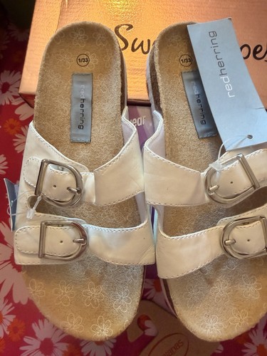 Girls white adjusting sandals - adjusting,