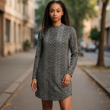 Love Cameron LA Dress Size Medium Black Floral Long Sleeve Stretch Mini Bodycon