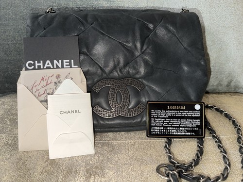 Authentic chanel black - authentic,